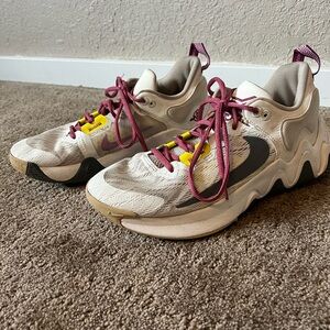 Nike Giannis 8